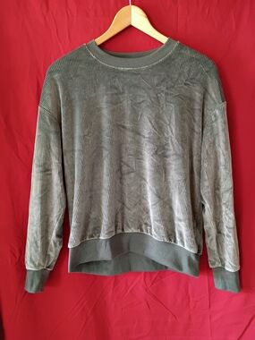 Women's Corduroy-Texture Crewneck Sweater in Olive